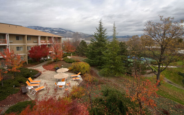 Ashland Hills Hotel & Suites