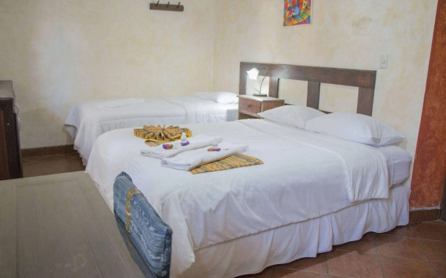 Uxlabil Antigua Hotel y Galería
