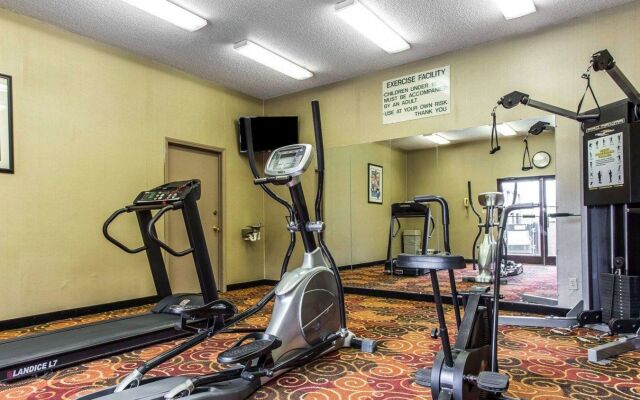 Quality Suites Hickory South