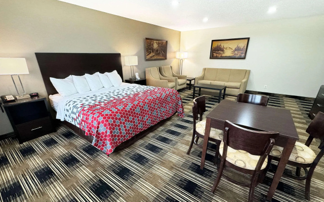 Econo Lodge Wausau - Rothschild