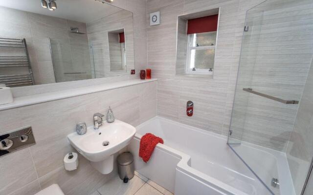 Bridge House Apartment 1