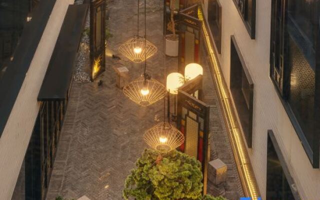 The Yun Collection Guangzhou Yong Qing Fang