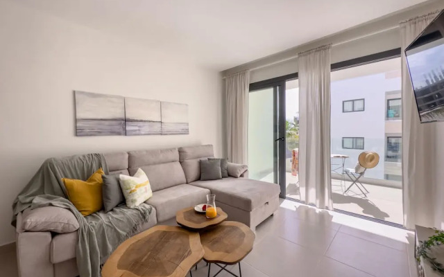 Cozy and beautiful apartment at the beach
