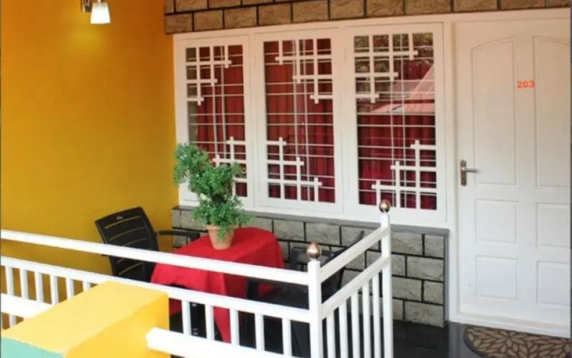 The Green Carpet Hotel