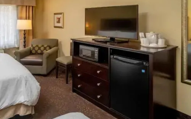 Holiday Inn Express Charleston-Kanawha City