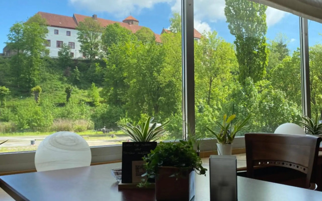 Waldhotel Felsenkeller