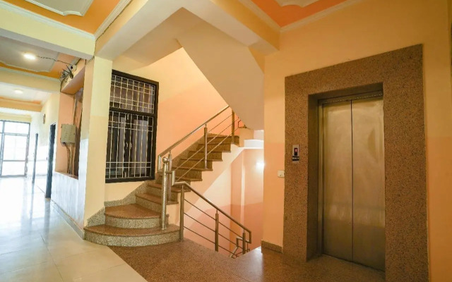 Oyo 8936 Hotel Royal Park