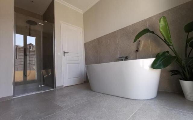 Chambre privée luxueuse Villa Monte 0ropa