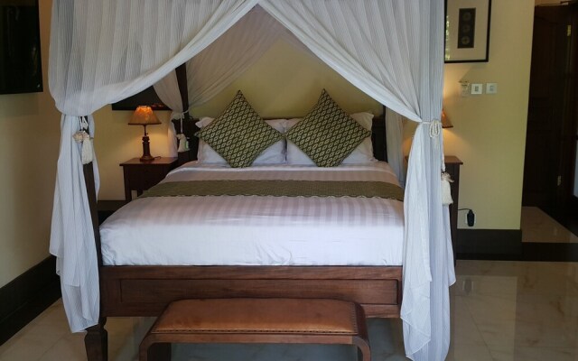 Emerald Villa B-18