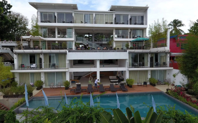 Ocean Suites Boutique Hotel