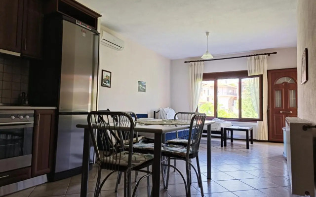 Voula Kourbeti Apartments