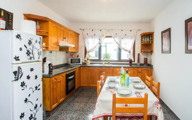 Rural Yeyo House in the volcano crater