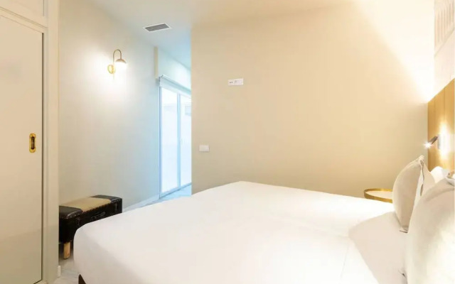 Harinas Central Apartments by Valcambre