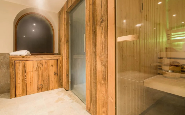 Stylish Chalet in Charming Megeve