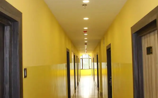 Hotel Shantinivas