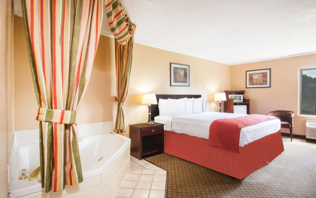 Red Roof Inn Ashtabula - Austinburg