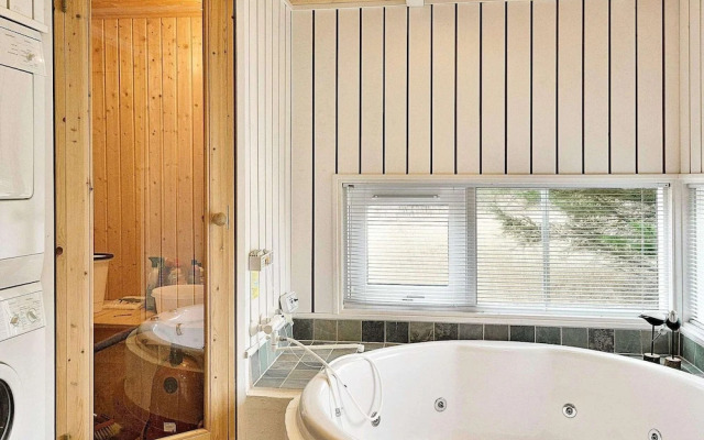 6 Person Holiday Home in Albaek