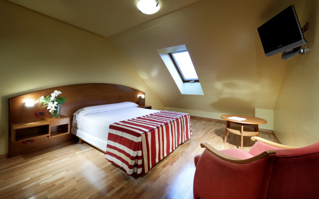 Exe Hotel El Magistral