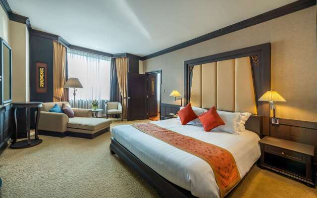 Ramada by Wyndham Bangkok Chaophya Park