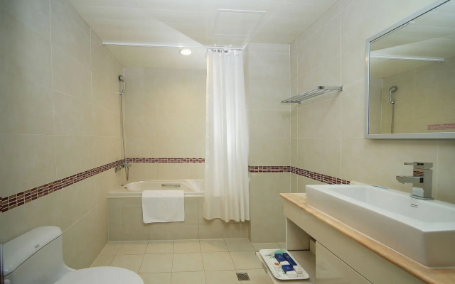 Noble Hotel
