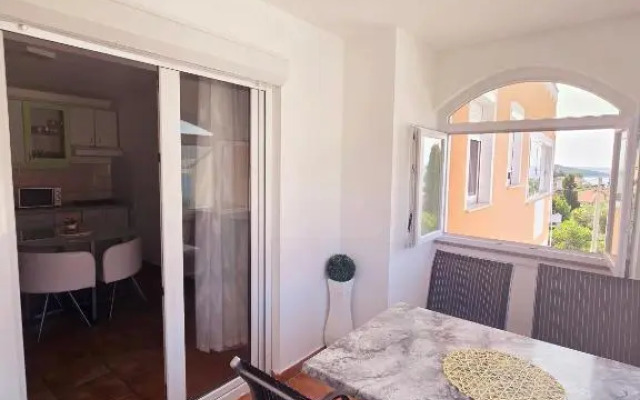 Apartments Vugica Šilo