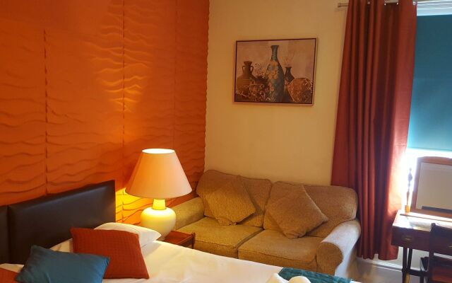 Yardley Manor Hotel