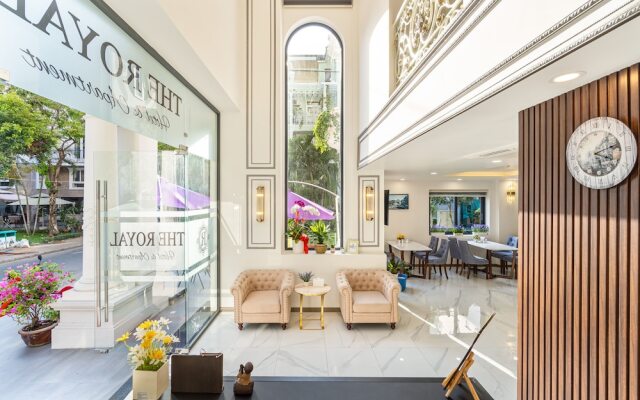 The Royal Hotel Apartment - Phu My Hung