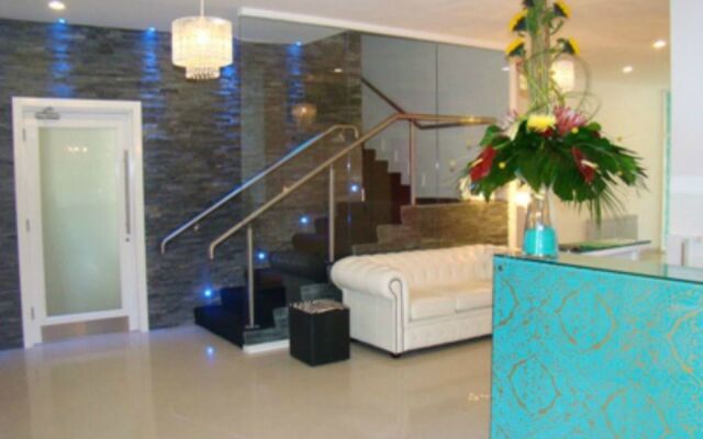 Ashbourne Court Hotel