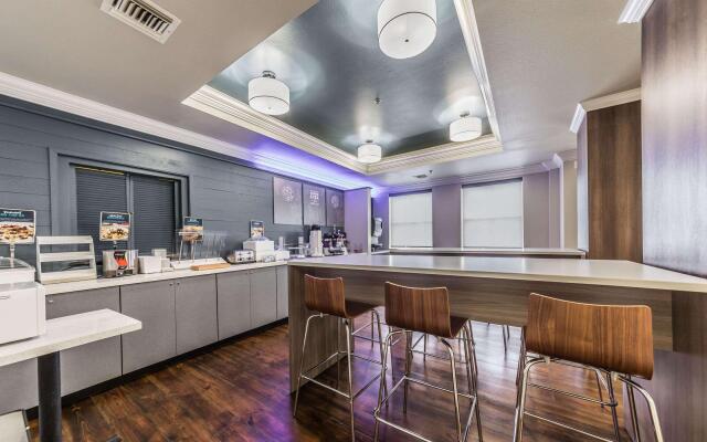 Spark by Hilton Lafayette South