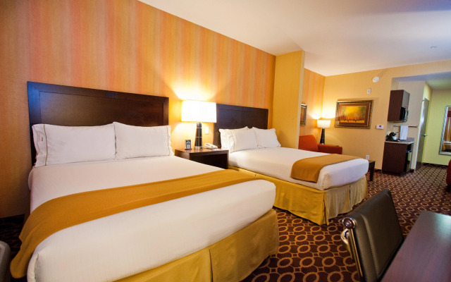 Holiday Inn Express & Suites Sacramento NE Cal Expo by IHG