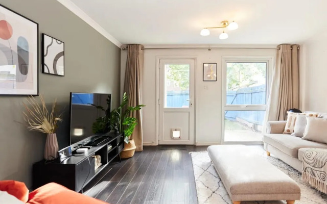 The Chiswick Escape - Lovely 2bdr House With Garden