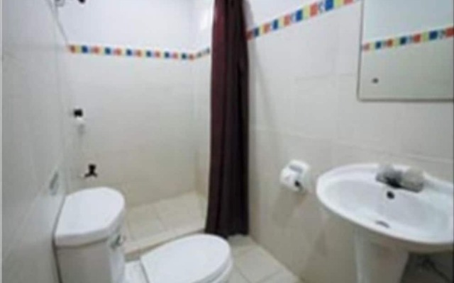 Seabreeze Lodge and Cafe