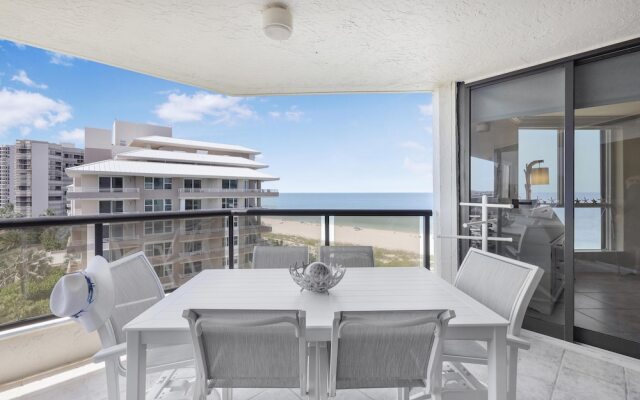 Cozy Beachfront Getaway With Pool and spa