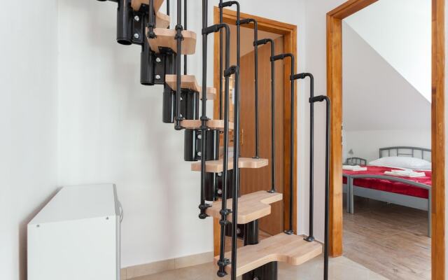 House Hedera