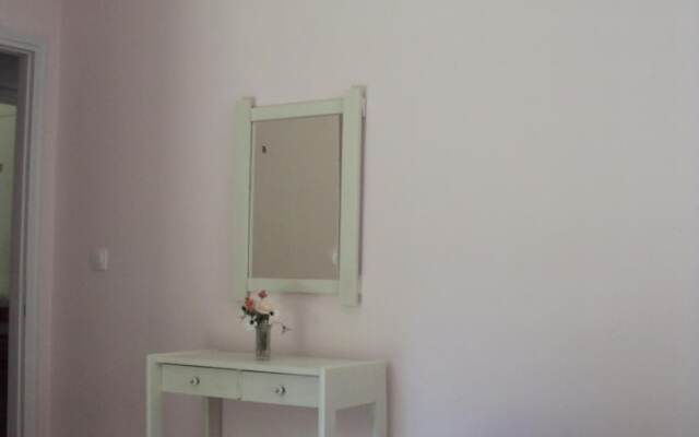 Yasemi Rooms