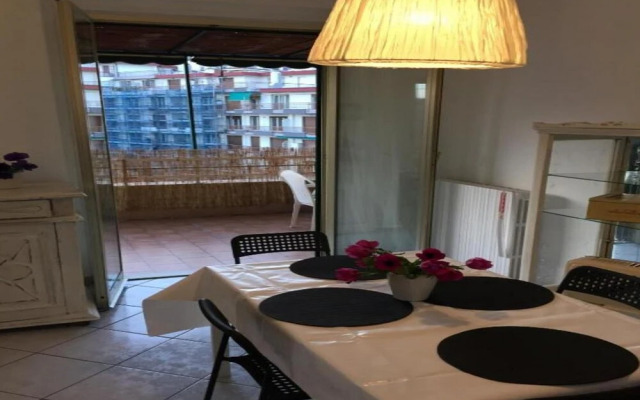 Sanremo Penthouse Market 700m From Sea