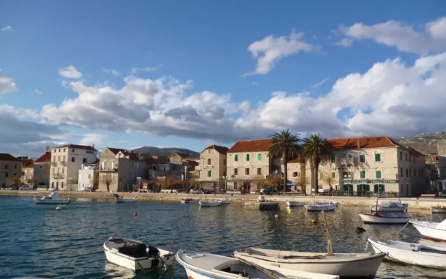 A1 - Modern Luxury apt w. 2 Balconies & sea View