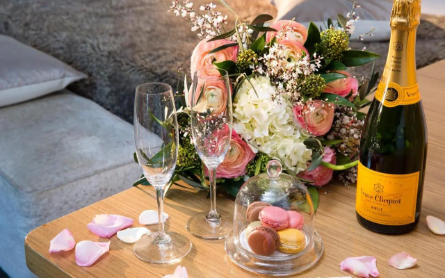 Hotel Lumen Paris Louvre