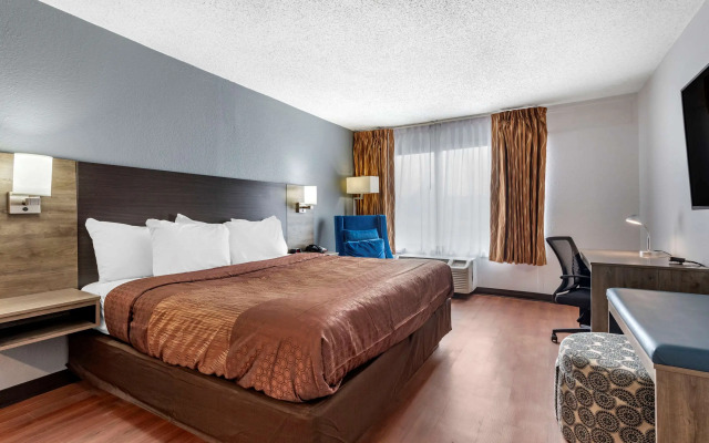 Quality Inn & Suites Sulphur Springs