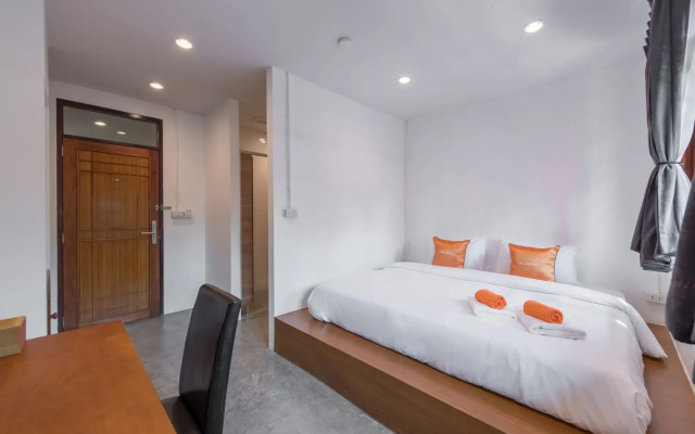 Tiny Taladnoi Hostel