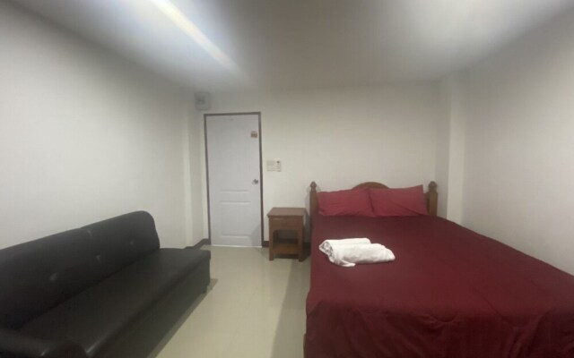 OYO 1135 Triple A Residence