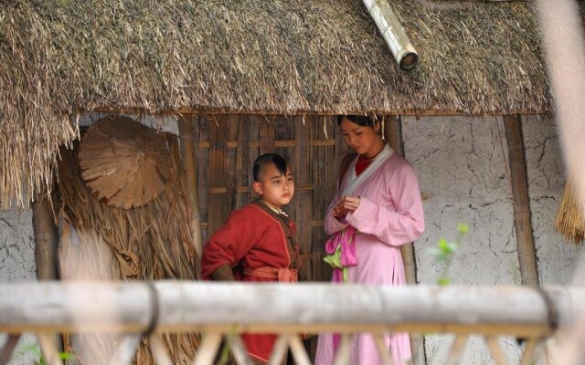 Vietnamese Ancient Village Hotel