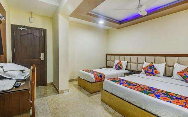 FabHotel Central Palace