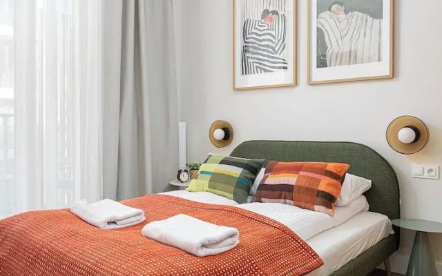 RentPlanet - przy Dworcu Centralnym