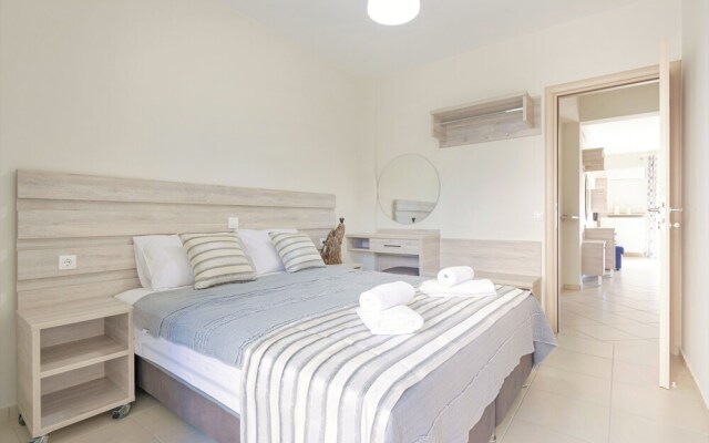 Neos Marmaras Family Suite