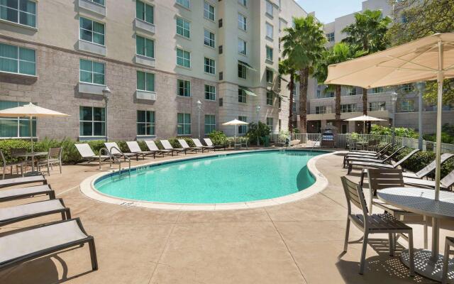 Homewood Suites by Hilton Tampa Airport - Westshore