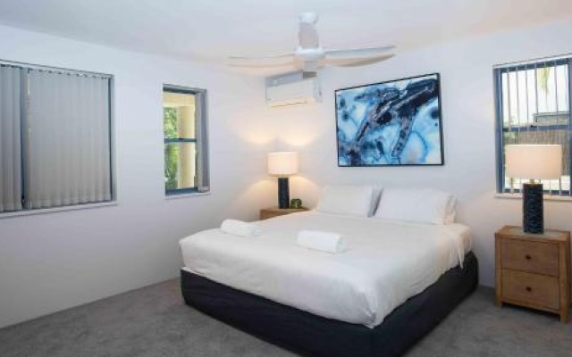 Byron Bay Accom Unit 1 46 Lawson Street, Byron Bay - Nautilus – Guest Rooms – Byron Bay