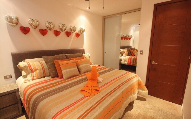 Menesse on the Beach 001 by iMexico