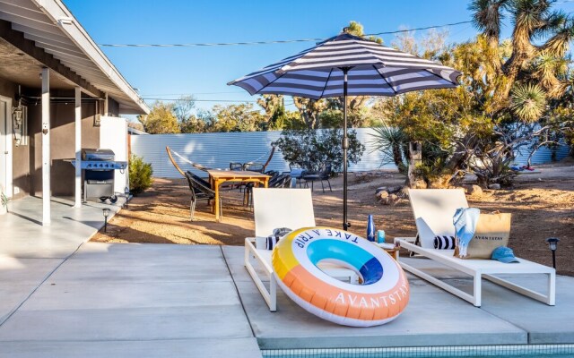 Sunburst by Avantstay Newly Added Pool! 5 Mins TO Town