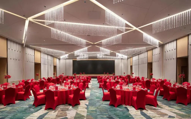 Holiday Inn Wuxi Central Station by IHG